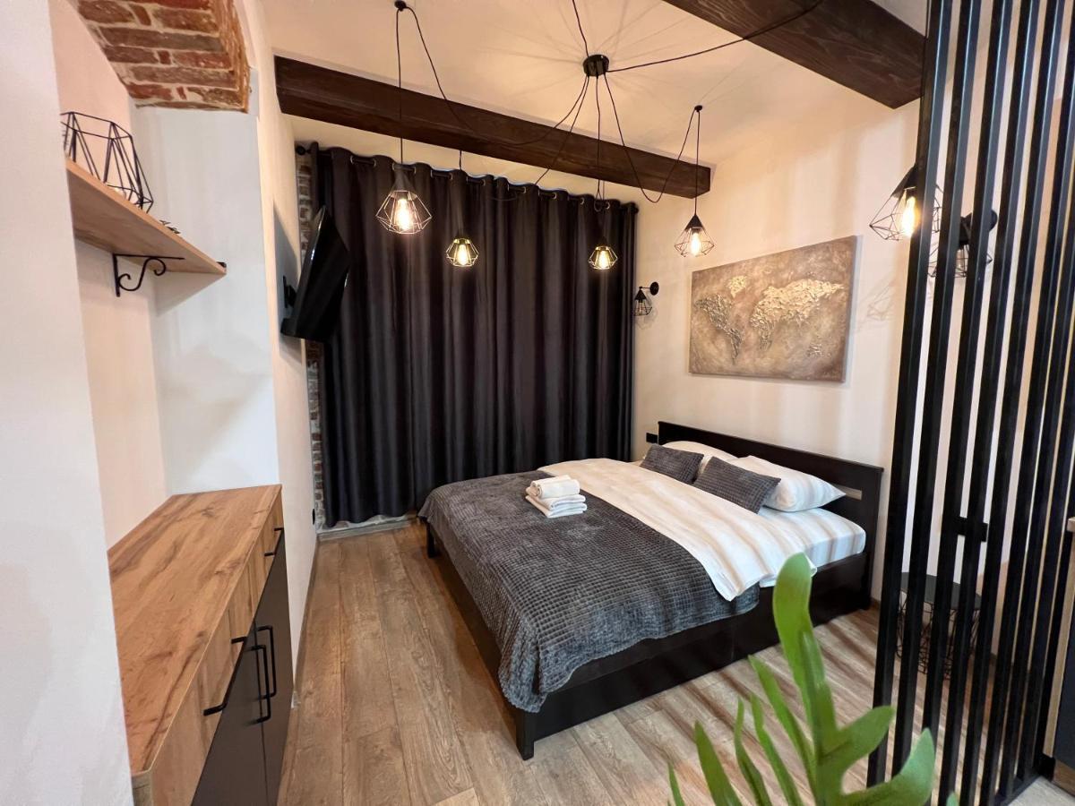 Cozy Loft На Староєврейській 24 إلفيف المظهر الخارجي الصورة