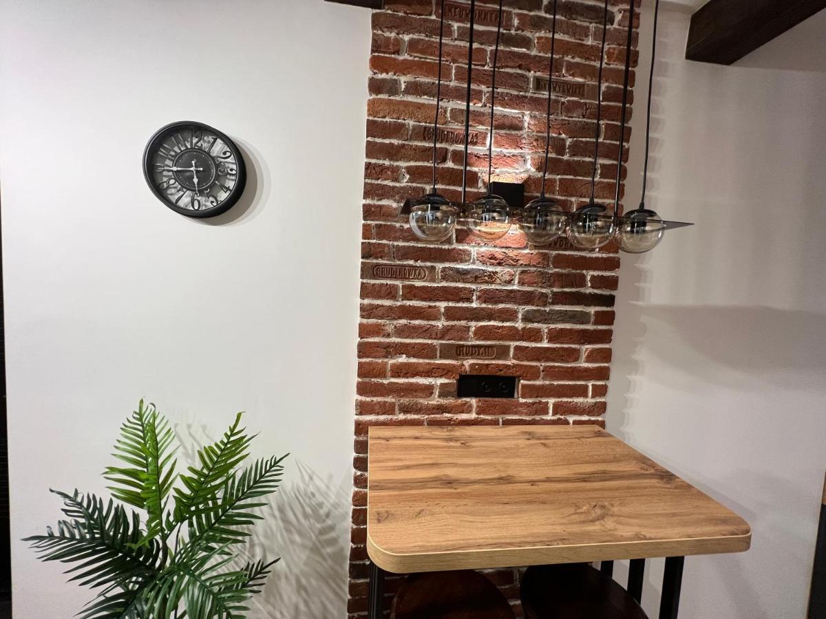 Cozy Loft На Староєврейській 24 إلفيف المظهر الخارجي الصورة